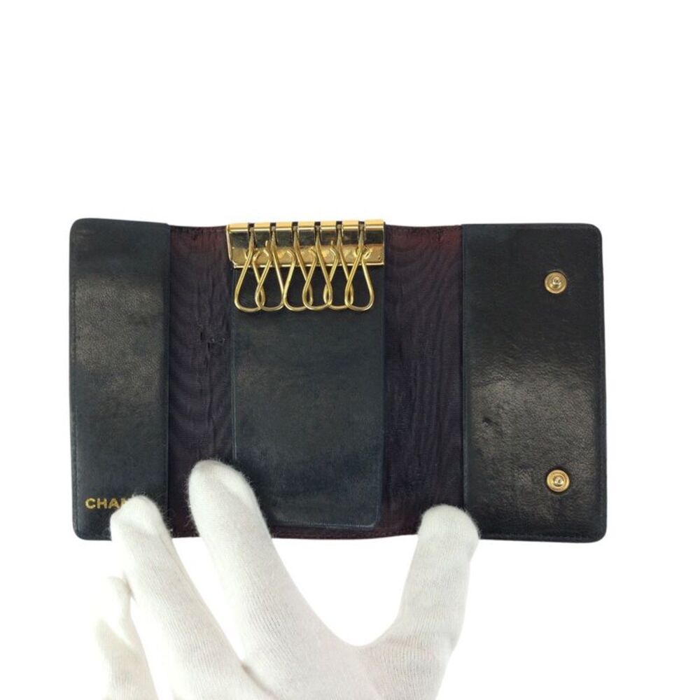 Chanel Vintage Caviar Skin Key Case - Picture 8 of 10